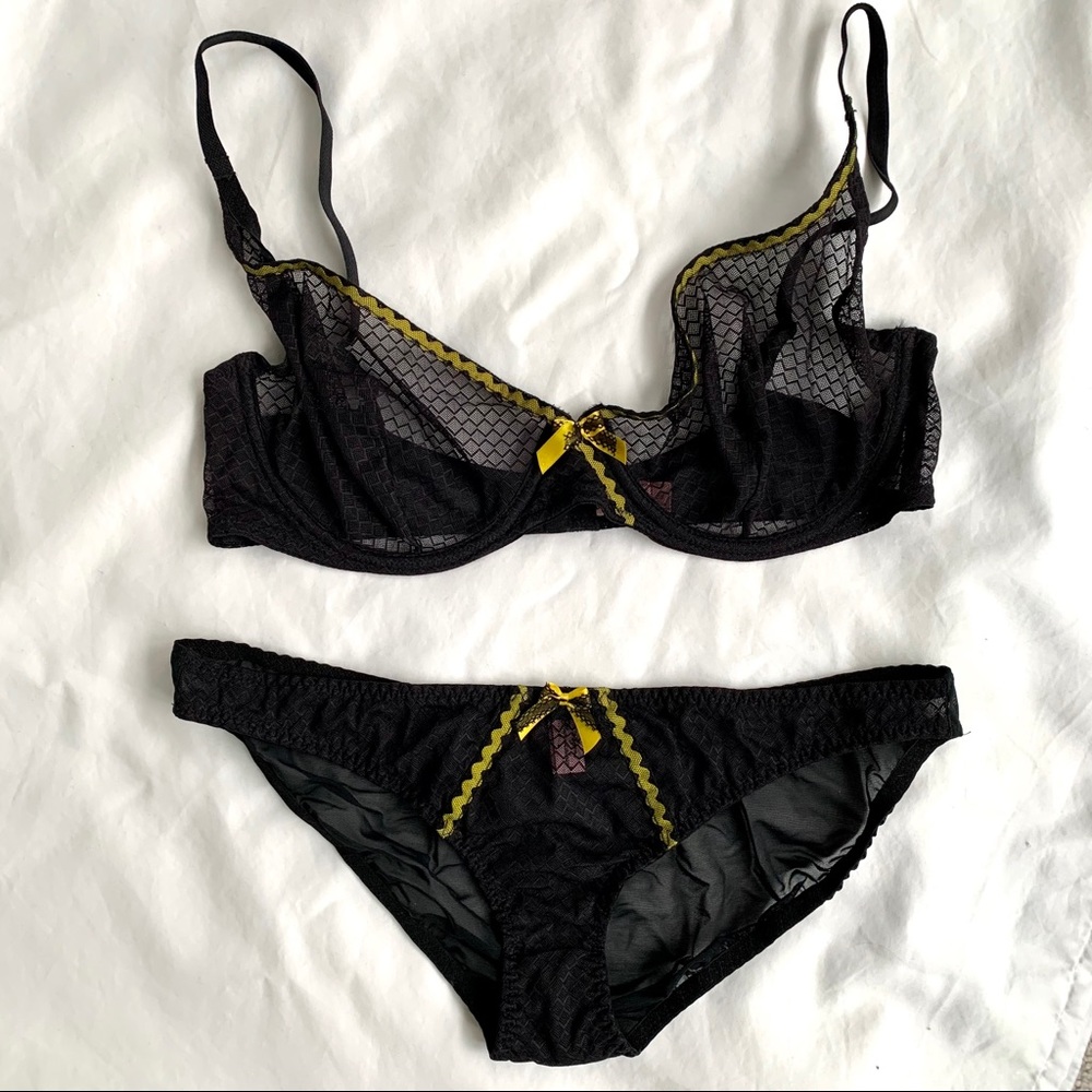 🚨 Agent Provocateur Black Yellow Bra Brief Set 🚨